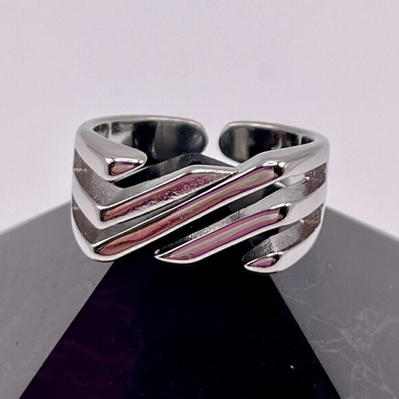 Silver Tone Wrapped Square Front Diagonal Layered Adjustable Boho Ring #1301 - Picture 1 of 11